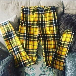 Yellow/ plaid leggings